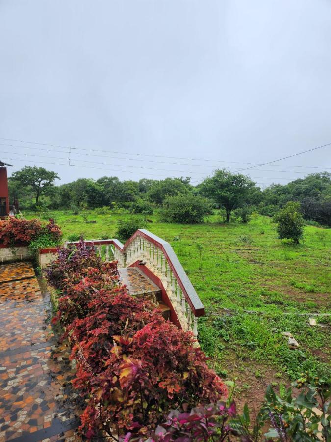 Junglee Nest Holiday Home & Huts Mahābaleshwar Eksteriør billede