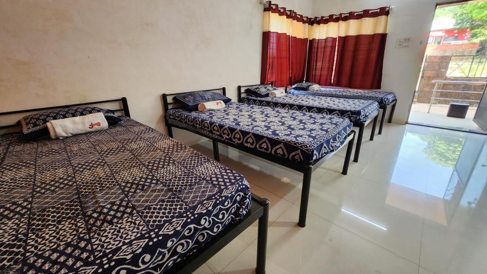 Junglee Nest Holiday Home & Huts Mahābaleshwar Eksteriør billede